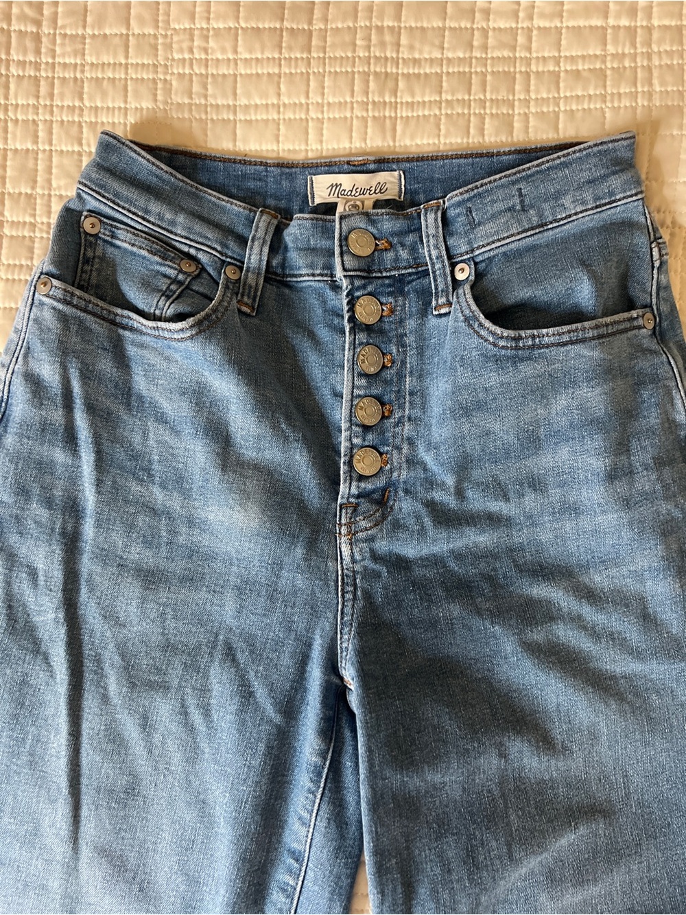 Madewell perfect Vintage wide-leg Medium Blue Button-Fly Jeans - Picture 2 of 5